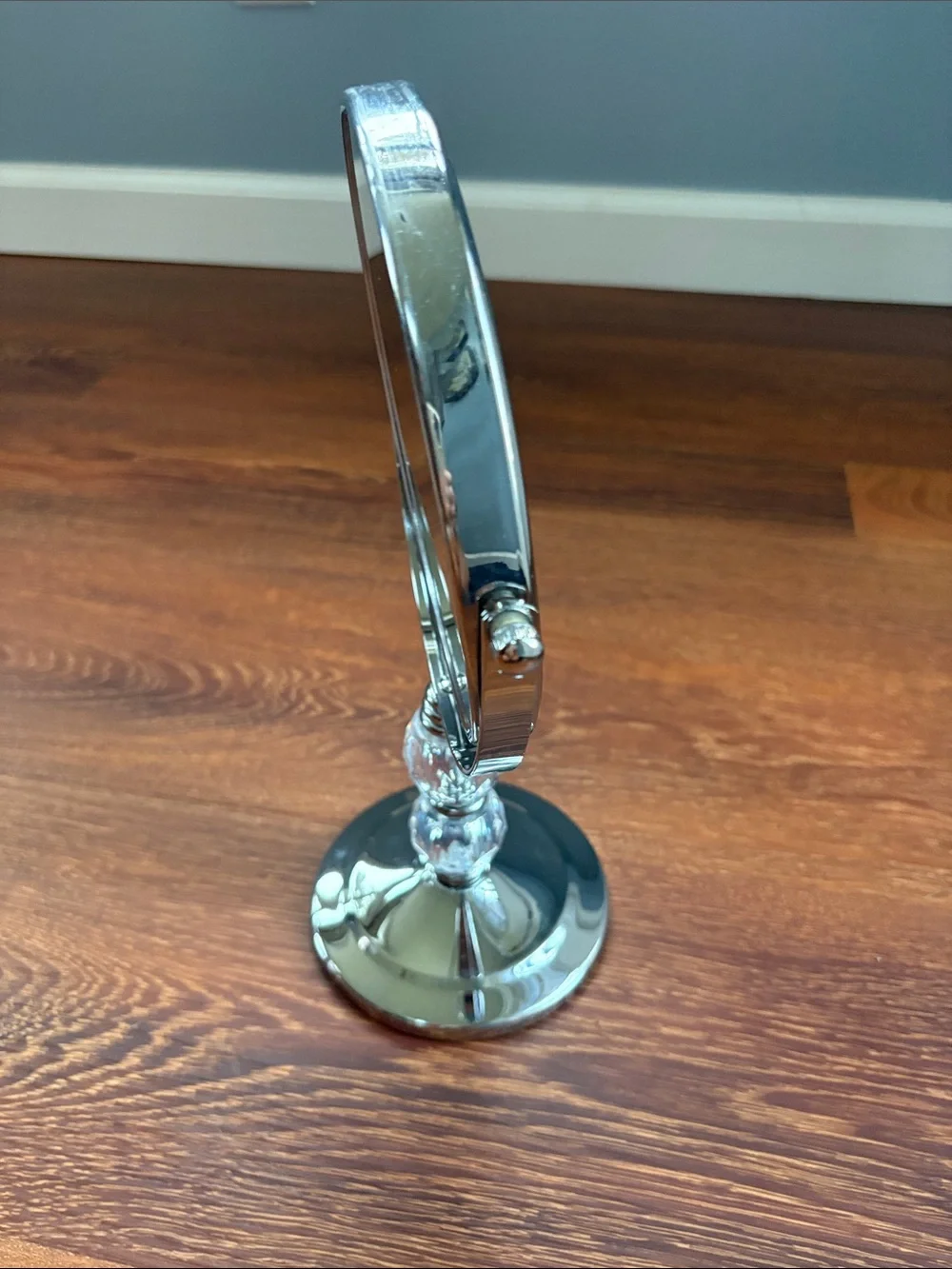 N/A sleek silver